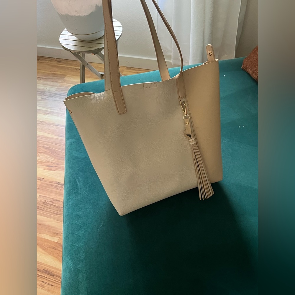 Cream Tote Bag with Tassel - Women